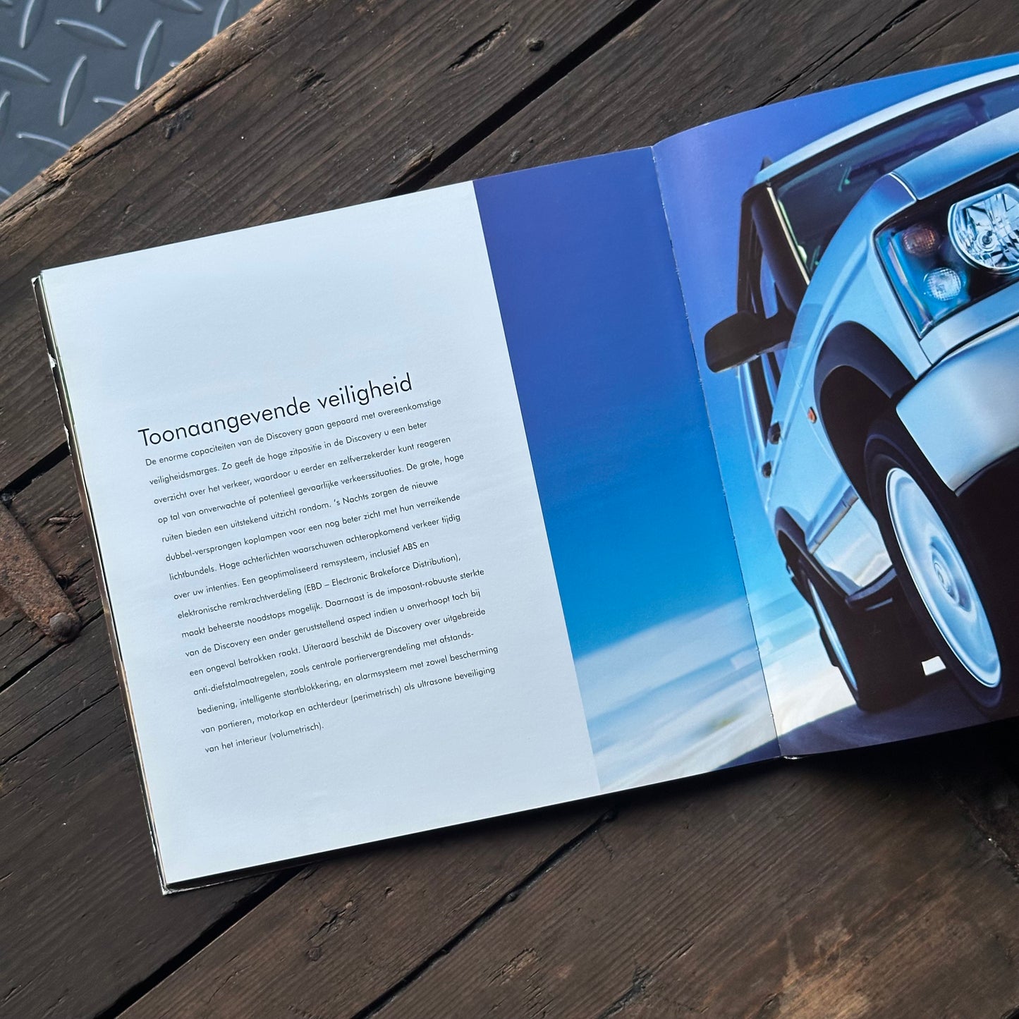 LAND ROVER DISCOVERY 2 BROCHURE 2002 - DUTCH