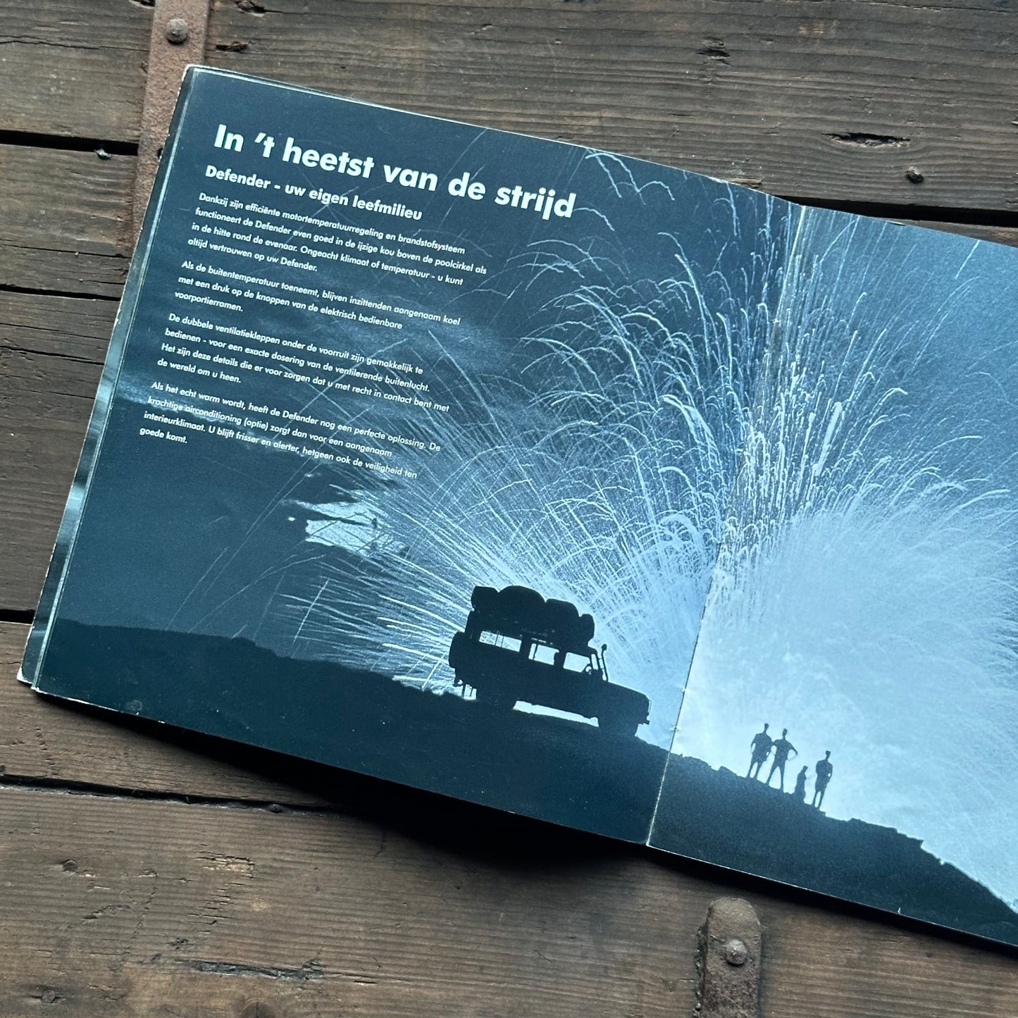 LAND ROVER DEFENDER BROCHURE 2002 - DUTCH