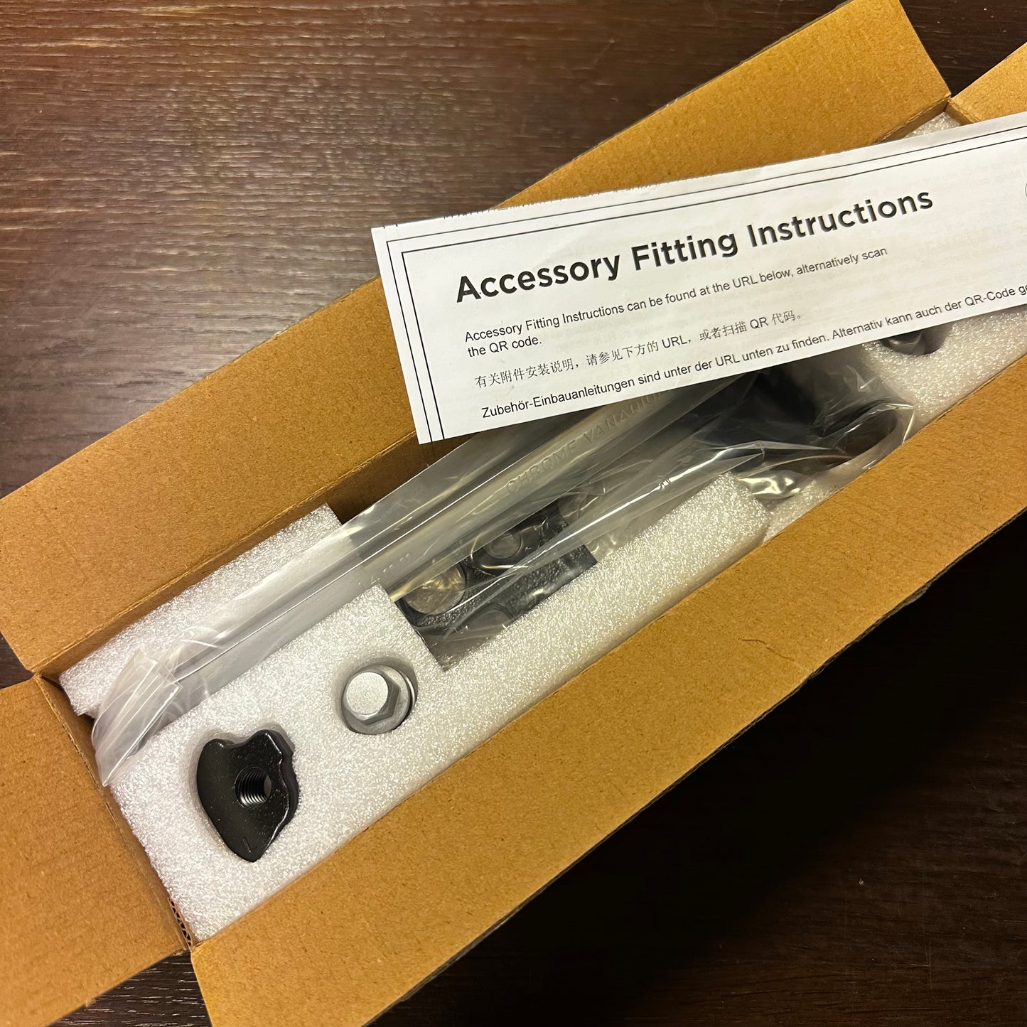 DETACHABLE TOWBAR BRACKET