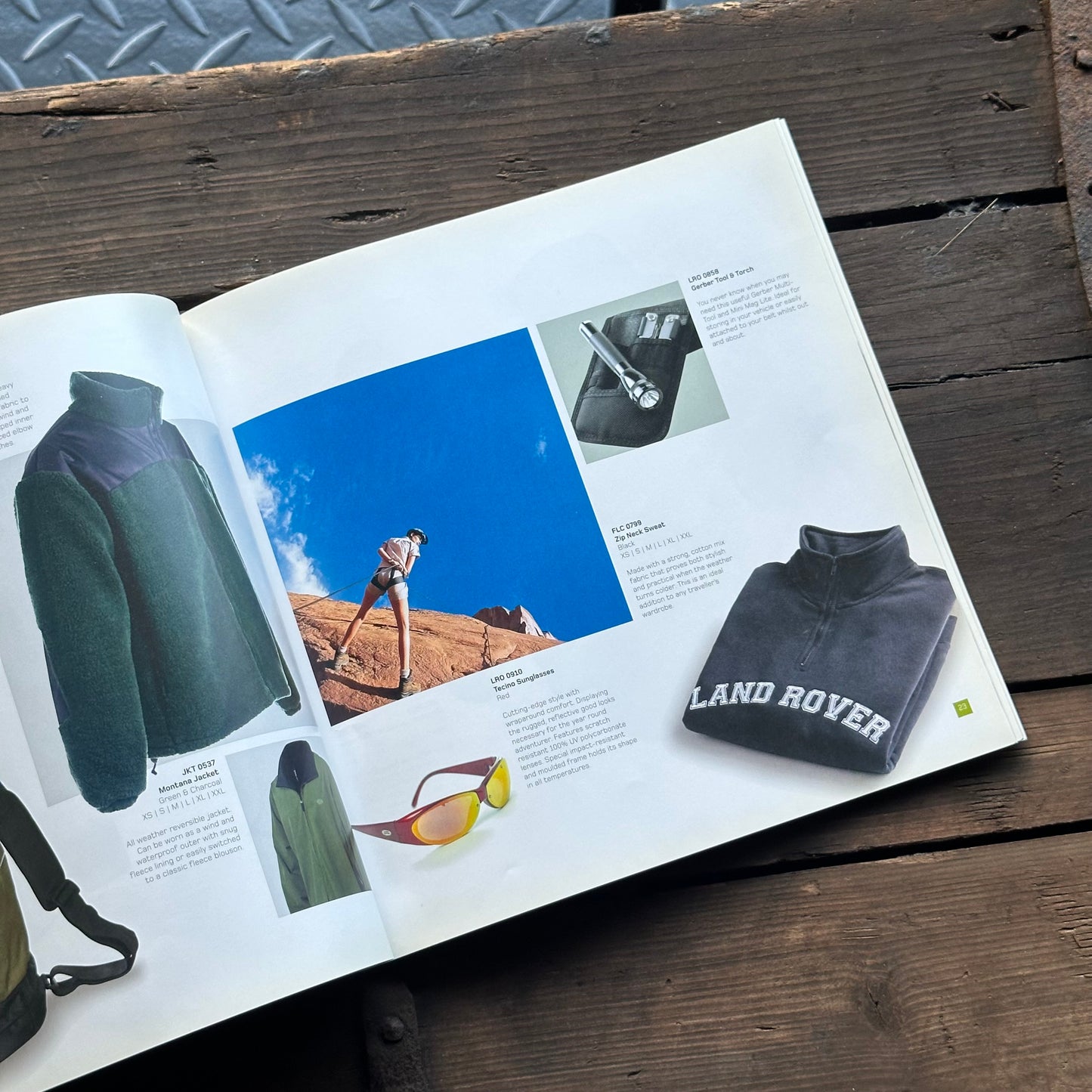 LAND ROVER GEAR BROCHURE 2003 - ENGLISH