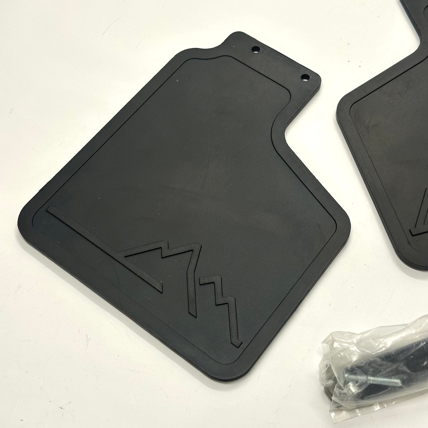 MUD FLAP KIT FRONT