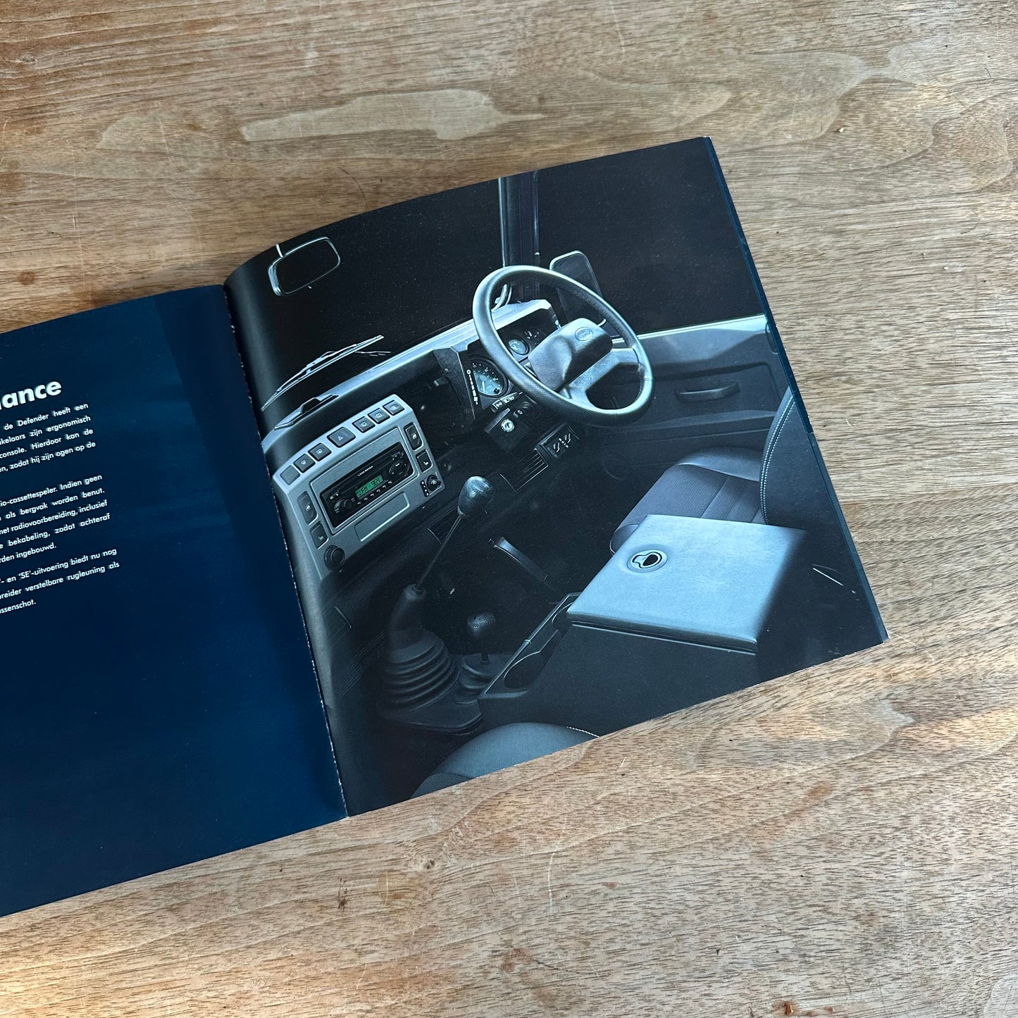 DEFENDER TD5 BROCHURE - DUTCH