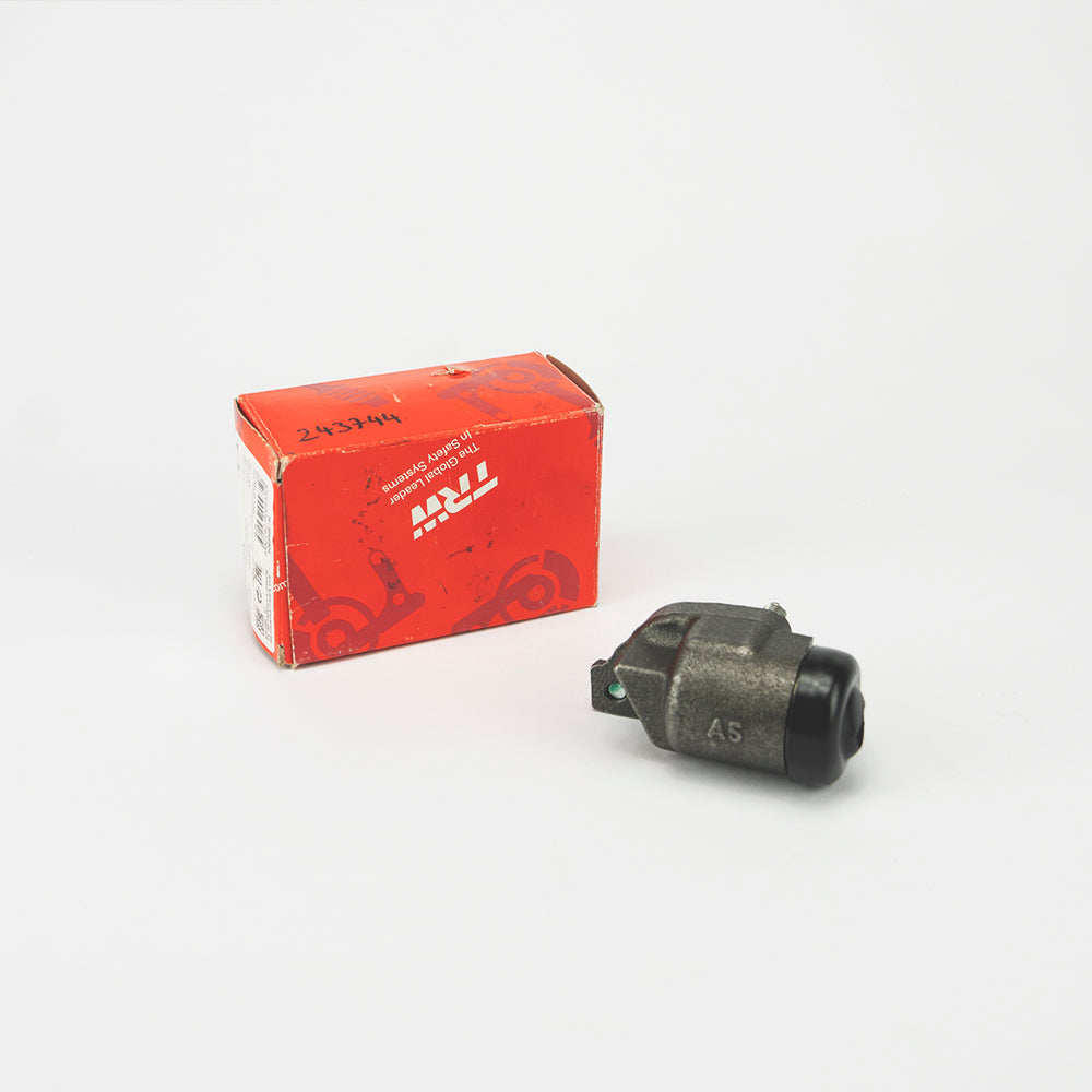 RH FRONT BRAKE CYLINDER 11 INCH