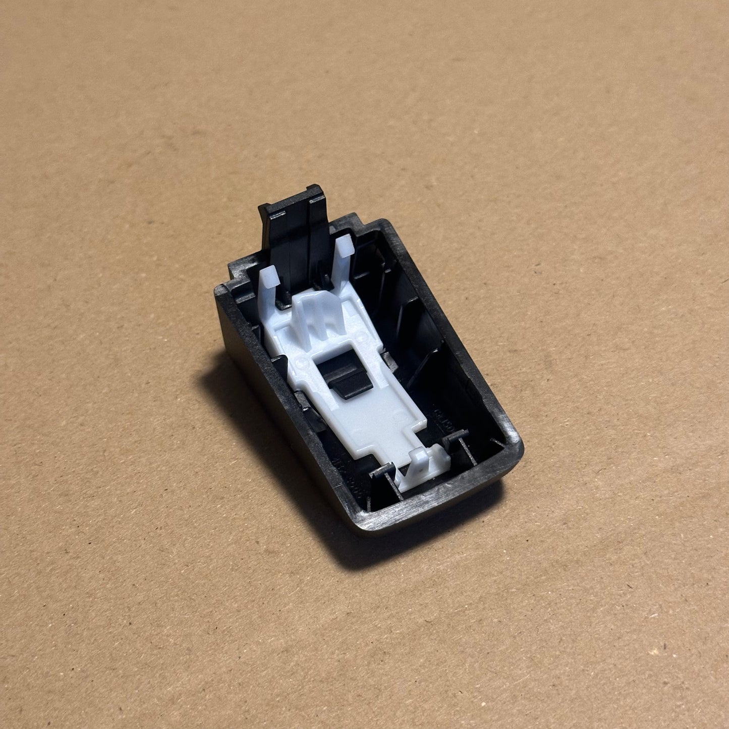 DOOR HANDLE LOCK CAP