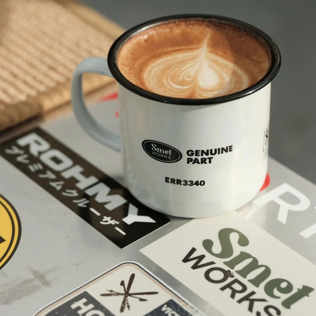 SMET WORKS X CARS & CRAYONS OIL FILTER MUG