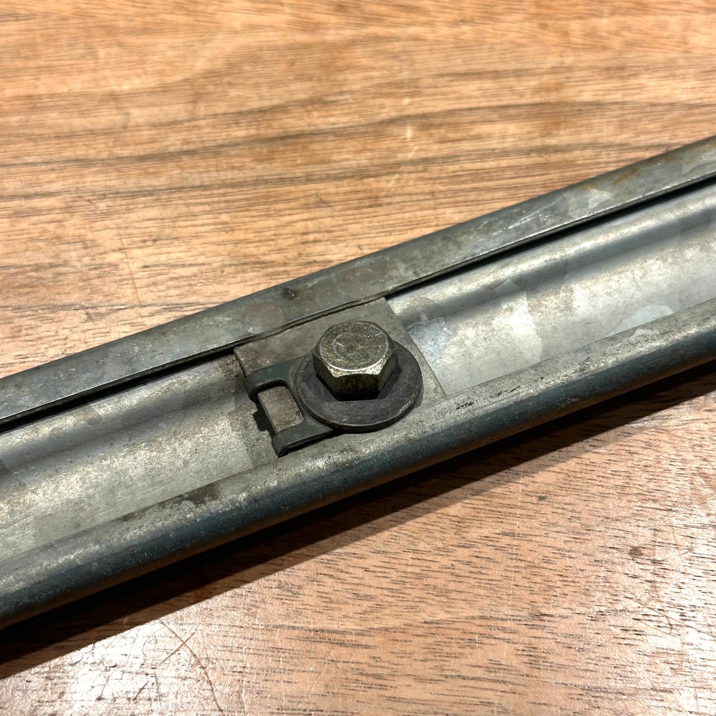 WAIST CAPPING LH REAR ONE PIECE