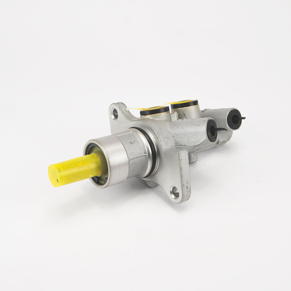 MASTER BRAKE CYLINDER