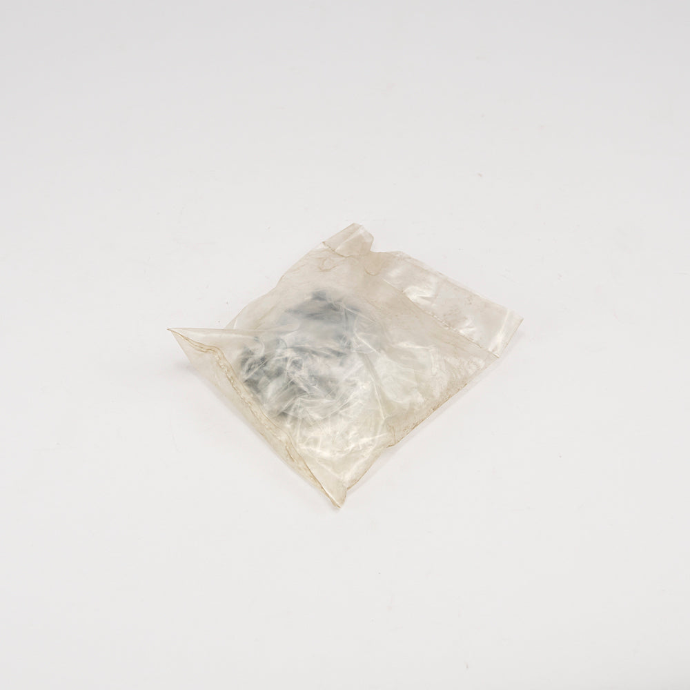 MIRROR RETAINING CLIP