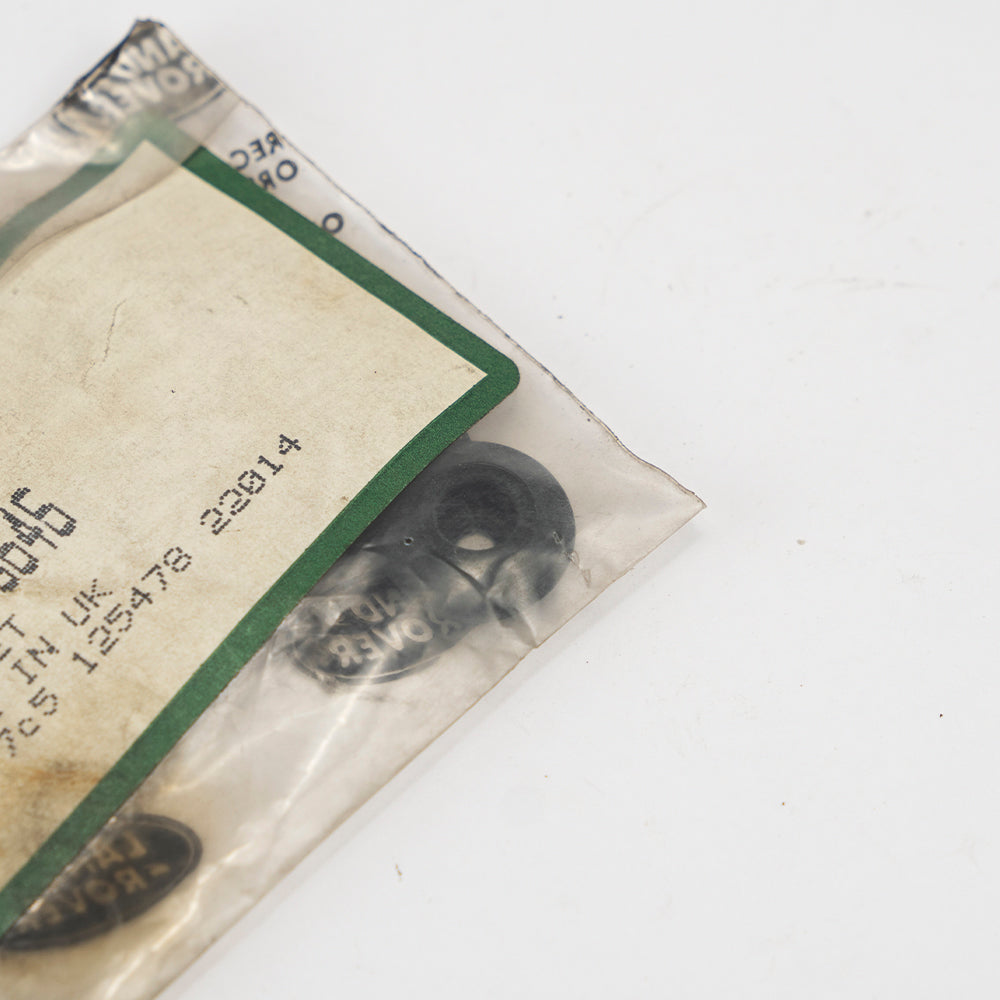 HEADLAMP ACTUATOR GROMMET