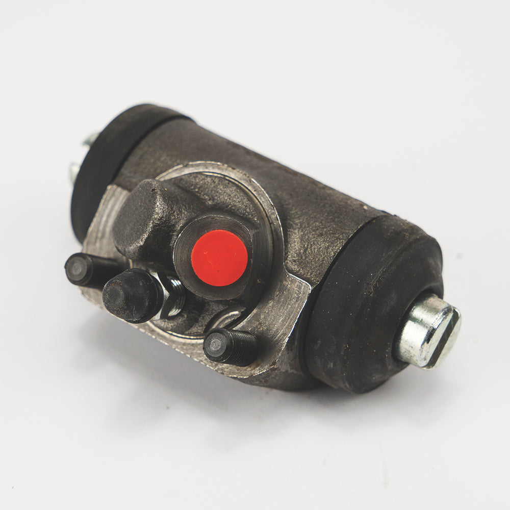 LH BRAKE CYLINDER