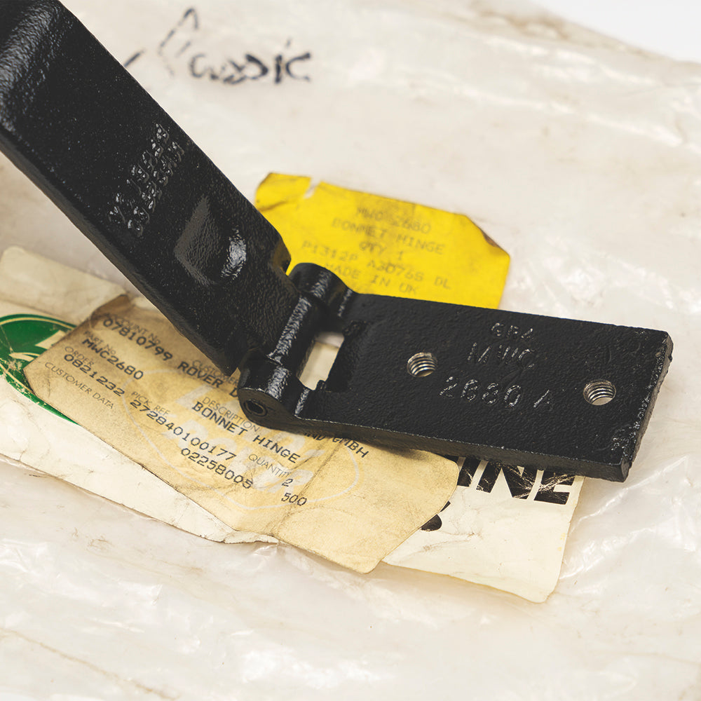 BONNET HINGE ASSEMBLY